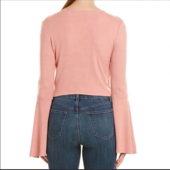 Jack BB Dakota Leia Rosetta pink bell sleeve top - Picture 3 of 8
